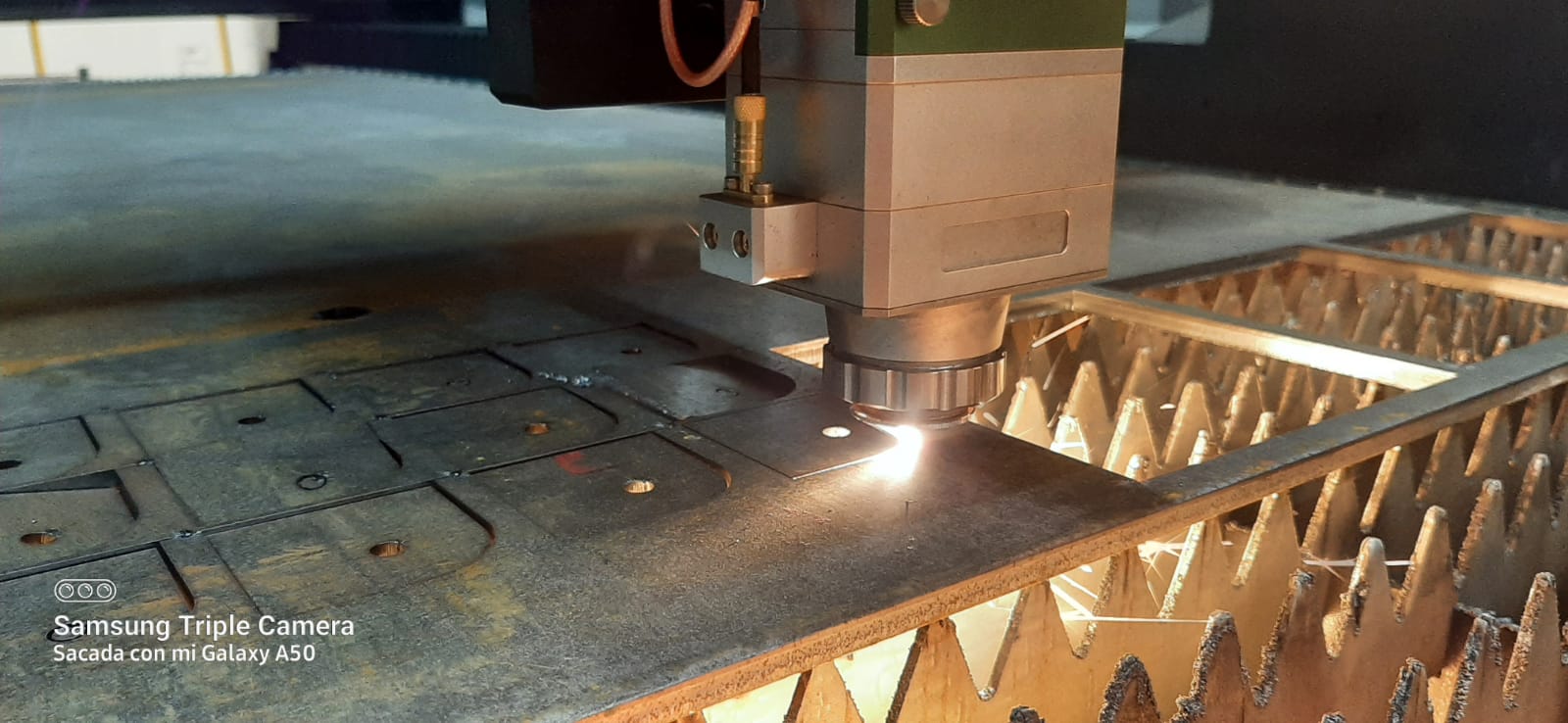 Corte Plano - corte láser